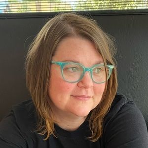 Meet your Posher, April